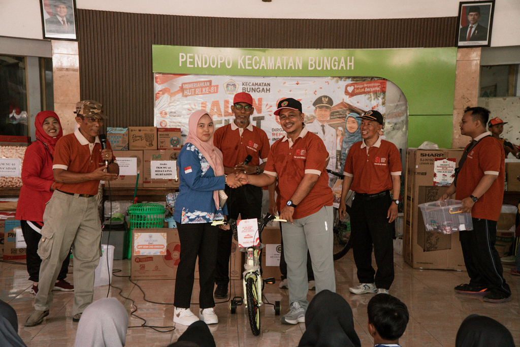 semarak-jalan-sehat-memperingati-hut-ri-ke-81